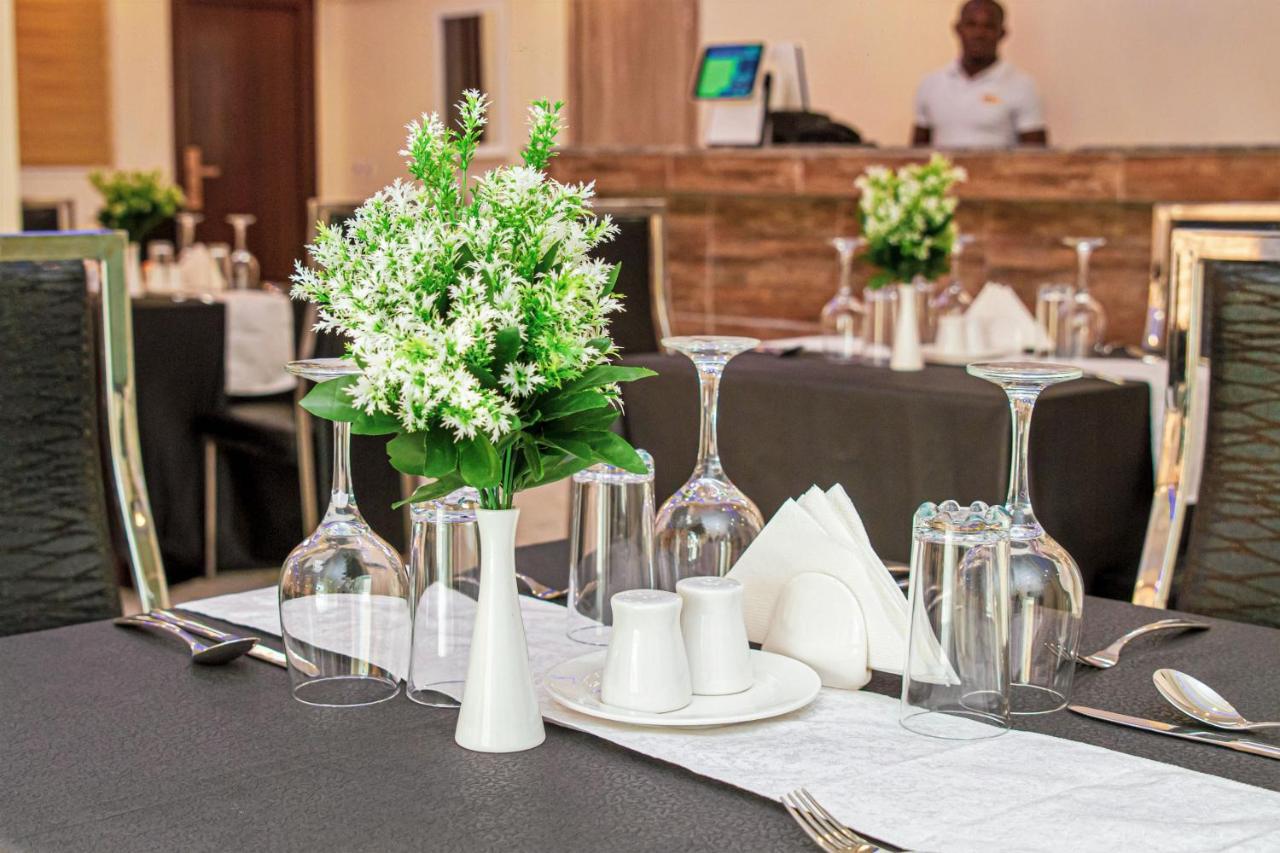 Beni Gold Hotel, Ikoyi ลากอส ภายนอก รูปภาพ