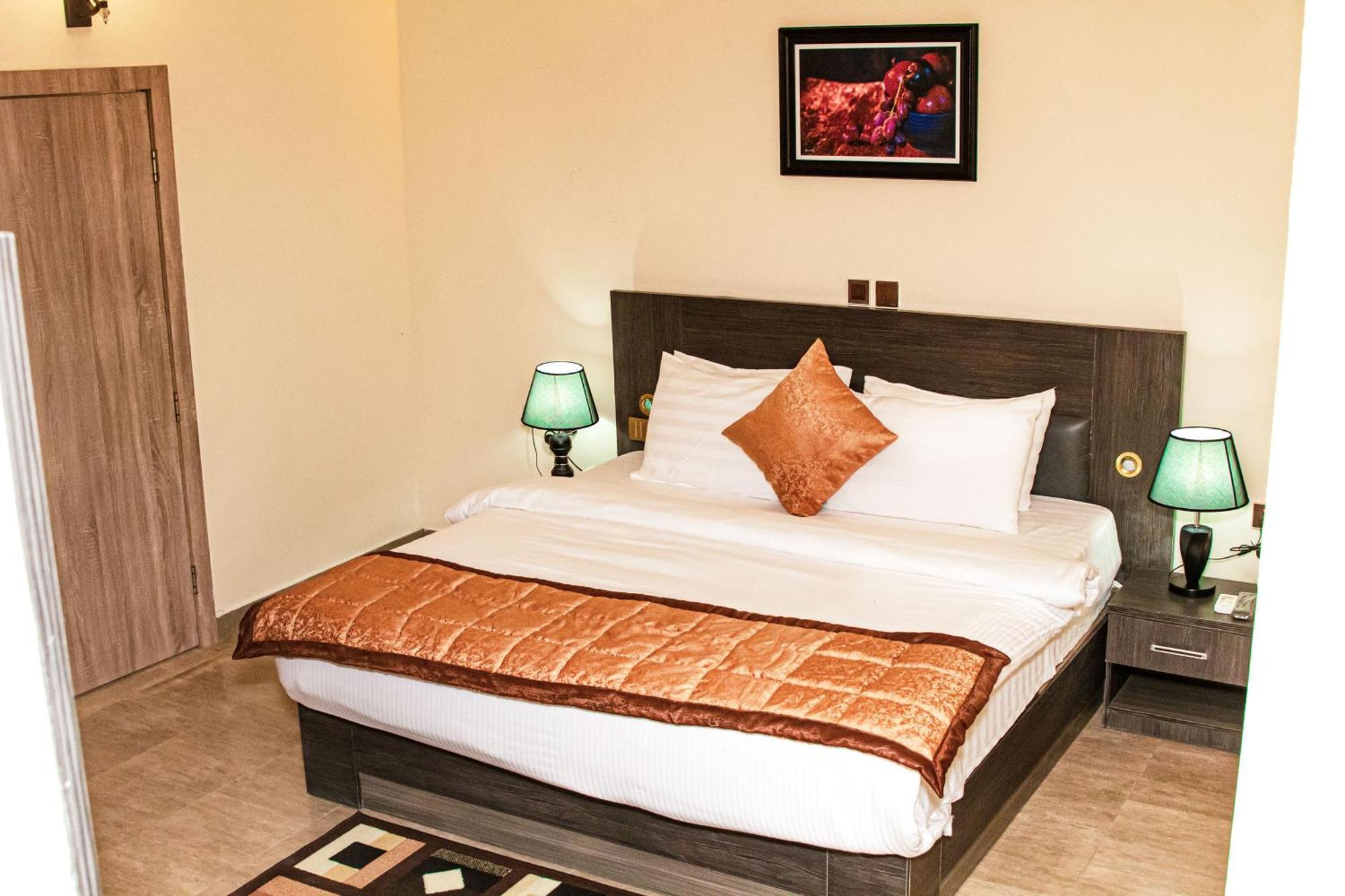 Beni Gold Hotel, Ikoyi ลากอส ภายนอก รูปภาพ